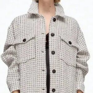 Small Oversized Black & White Tweed Shacket – Button-Up Jacket with Pockets